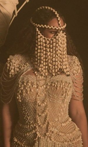afrikrea Beyoncé pour «spirit »