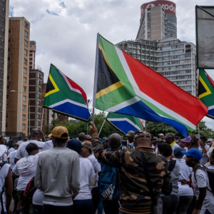 AFRIQUE DU SUD : L&rsquo;INCAPACITE DU GOUVERNEMENT A PAYER SES FACTURES MET LES MUNICIPALITES ET LES ENTITES GOUVERNEMENTALES DANS UNE IMPASSE FINANCIERE.